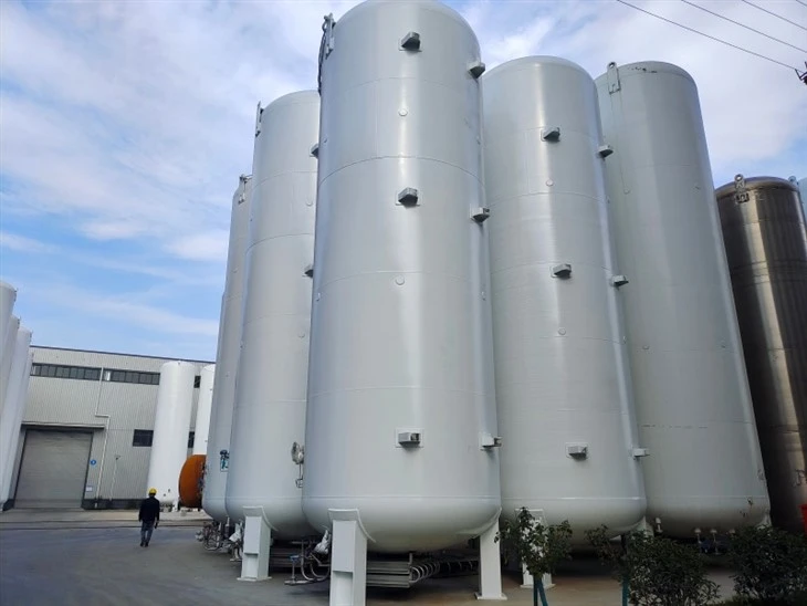 Réservoirs de stockage de GNL cryogénique personnalisés de 5 m³ à 200 m³